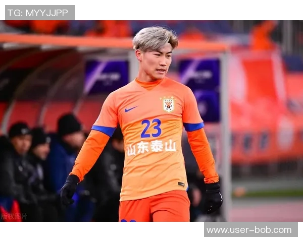 球迷怒斥谢文能表现糟糕呼吁其转型为网络红人