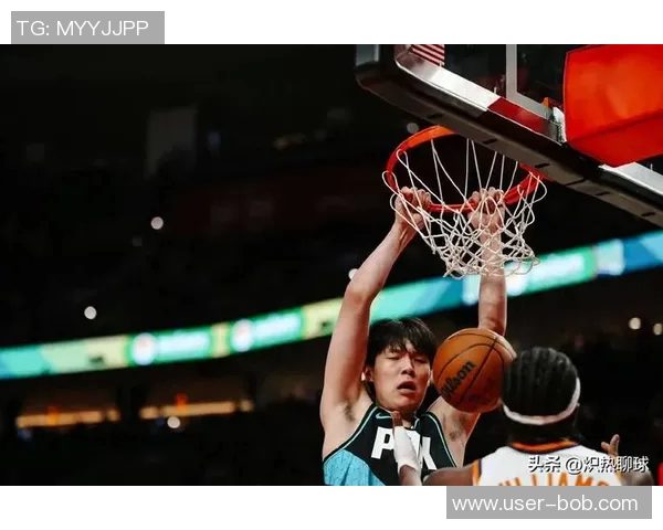 菜鸟杨瀚森首秀表现亮眼乐福雷诺各显神通仍需提升团队默契